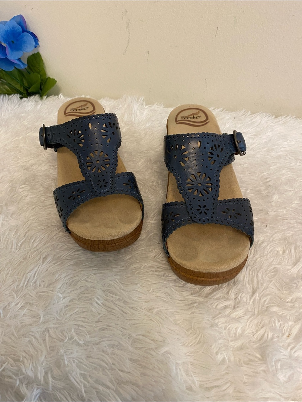 By Dansko cutout Floral Slide Sandals